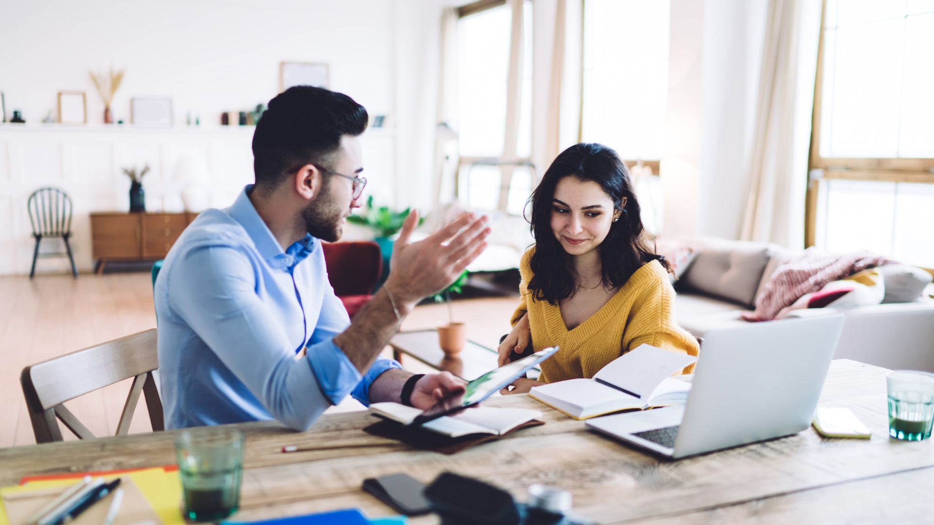 Budgeting with financial advisor or mortgage broker